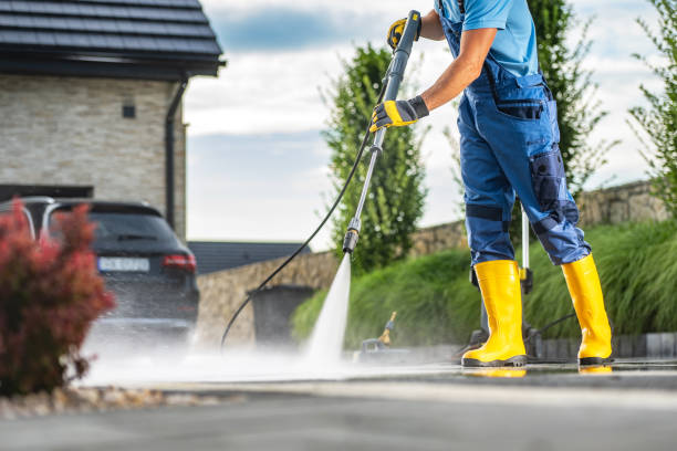 Best Pool Deck Cleaning  in Roosevelt, NJ